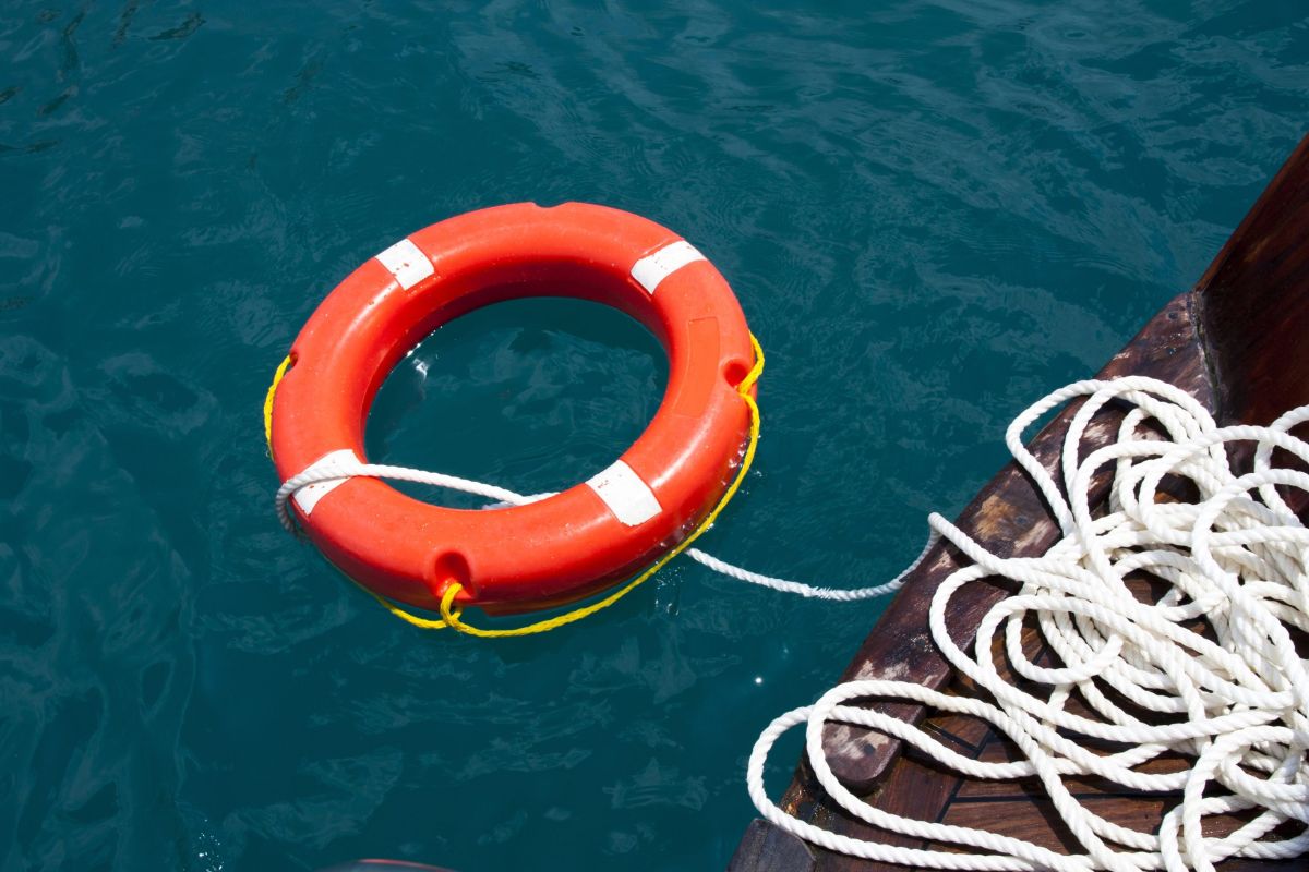 Photo Equipement Securite Bateau Scaled